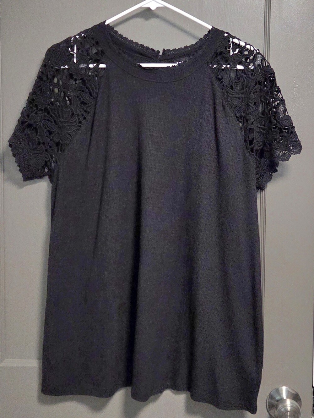 Torrid Lace Raglan Top Size 1